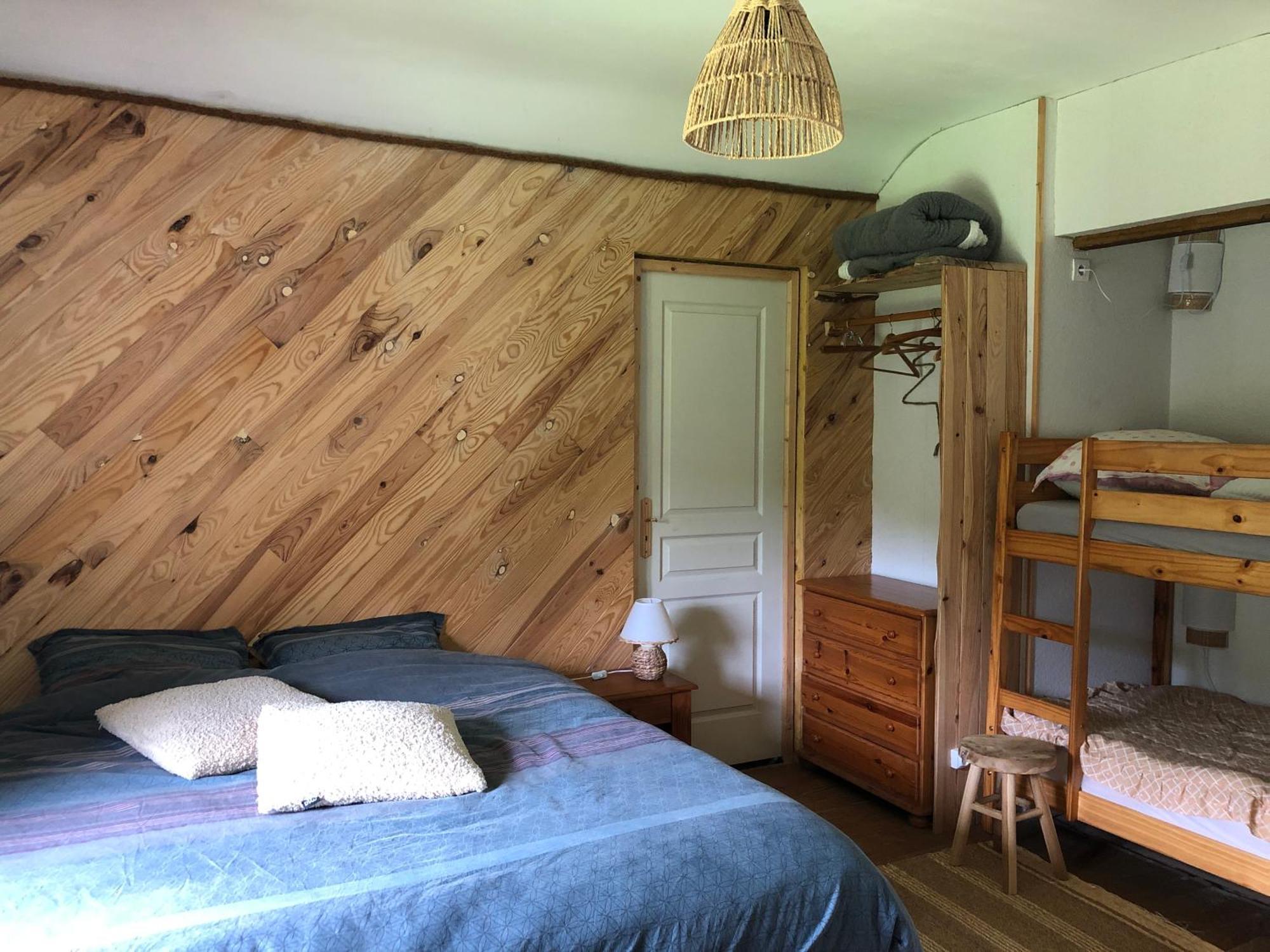 A l'orée de soi - Maison forestière de la Soie - Eco gîte, chambres d'hôtes, camping au pied des Vosges Saint-Sauveur  Extérieur photo